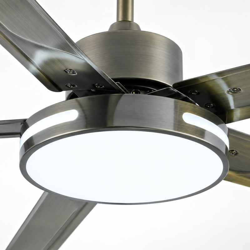 Ventilateur de plafond Ventalia Brooklyn 52" avec lumière LED, télécommande et moteur réversible