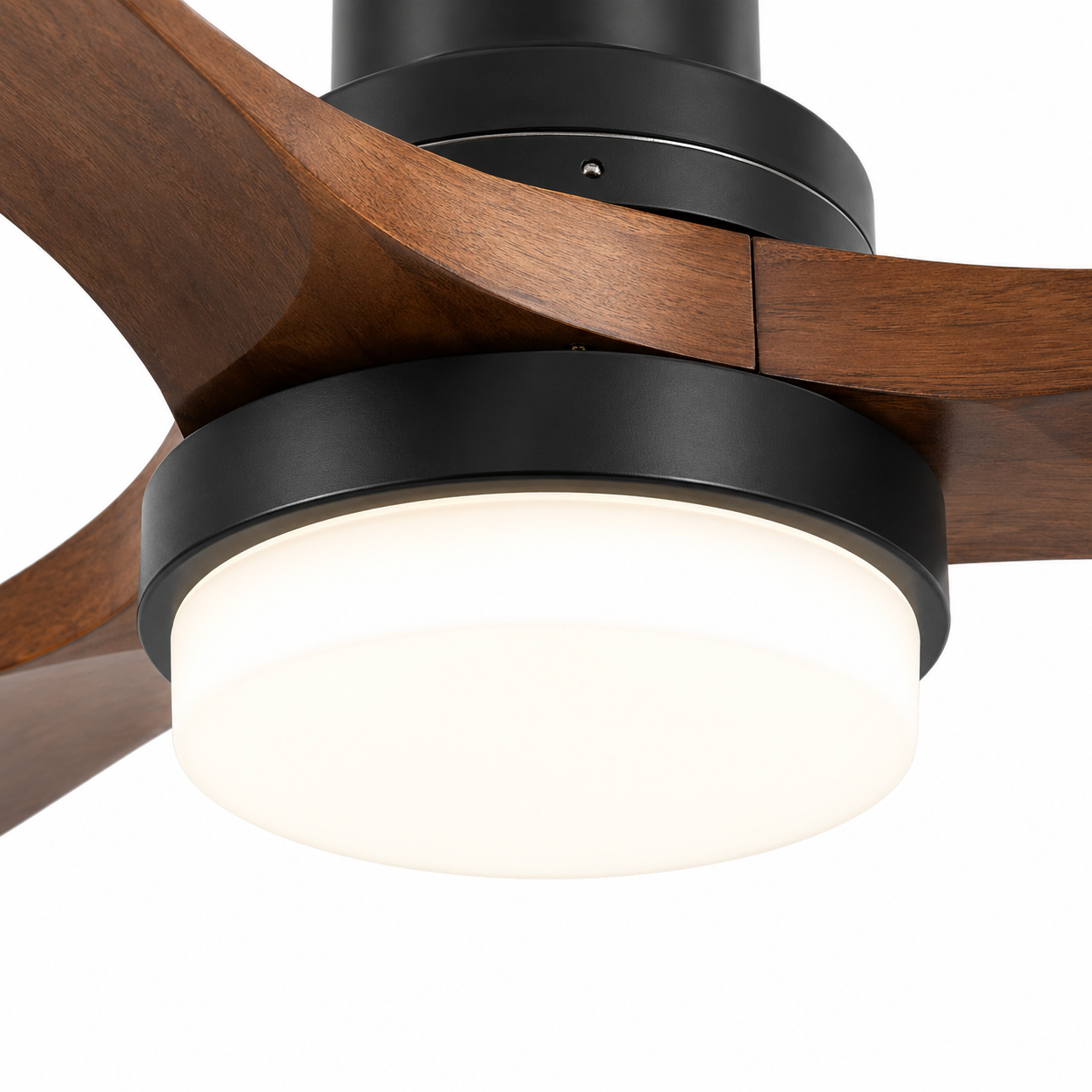 Ventilateur de plafond Ventalia Arbo 52" — bois, LED, télécommande & moteur DC 6 vitesses